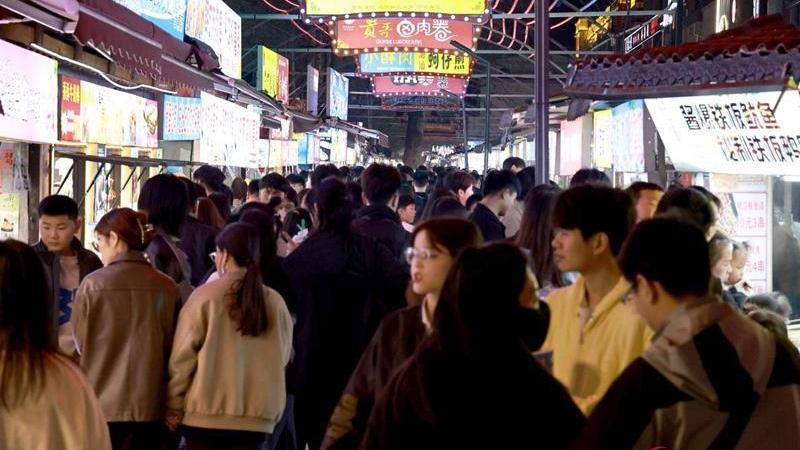 “夜經濟”點燃商丘璀璨夜